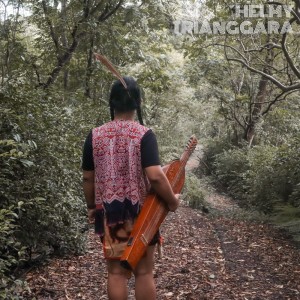 Dengarkan lagu Borneo Vibes (Sape Dayak Borneo) nyanyian Helmy Trianggara dengan lirik