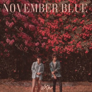 ดาวน์โหลดและฟังเพลง November Blue พร้อมเนื้อเพลงจาก vxn
