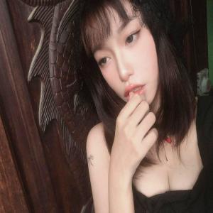 ดาวน์โหลดและฟังเพลง she wunna! (feat. yxngtrevon!) (Explicit) พร้อมเนื้อเพลงจาก Sxber