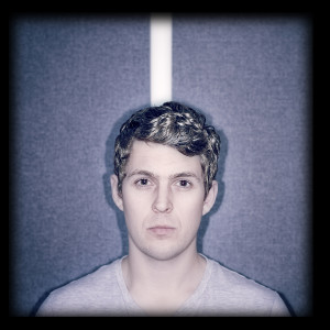 ดาวน์โหลดและฟังเพลง Broken พร้อมเนื้อเพลงจาก To Be Frank