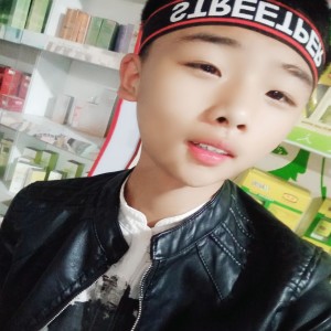Dengarkan lagu 嗨，梦想 nyanyian 夕颜 dengan lirik