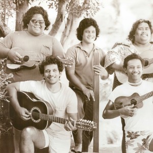 Makaha Sons of Ni'ihau ดาวน์โหลดและฟังเพลงฮิตจาก Makaha Sons of Ni'ihau