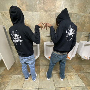 收聽meninofroze arquivado的Contou!歌詞歌曲