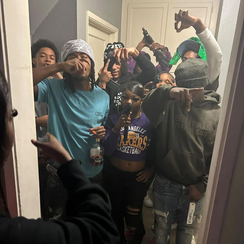 Hidden freestyle (feat. SYDAMENACE) (Explicit)