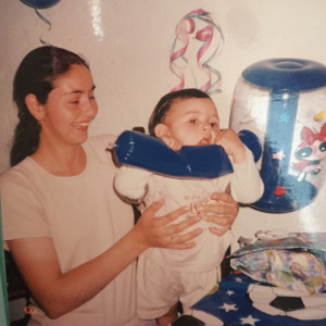 ดาวน์โหลดและฟังเพลง MAMÁ พร้อมเนื้อเพลงจาก Shano Mc