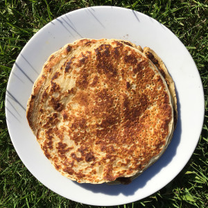 ดาวน์โหลดและฟังเพลง Sólin Er Komin พร้อมเนื้อเพลงจาก Mugison