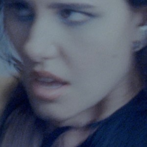 ดาวน์โหลดและฟังเพลง Rain Falls พร้อมเนื้อเพลงจาก Pretty Girl