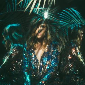 ดาวน์โหลดและฟังเพลง Thin Skin พร้อมเนื้อเพลงจาก Willow Stephens