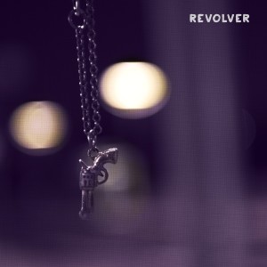 收聽Nevrorea的Revolver歌詞歌曲