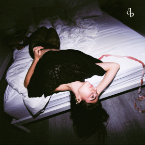 收聽Celia Babini的Made your bed歌詞歌曲