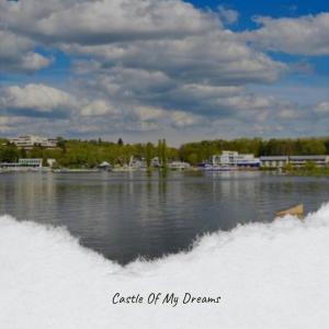 Listen to Mansions for Me song with lyrics from Red Allen