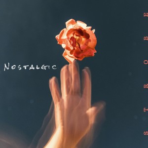 收聽Strobe的Nostalgic歌詞歌曲