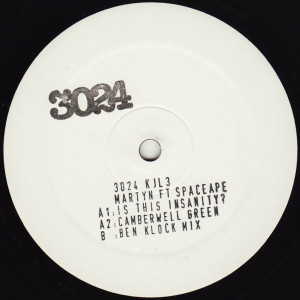 收听Martyn的Is This Insanity? (Ben Klock Mix)歌词歌曲