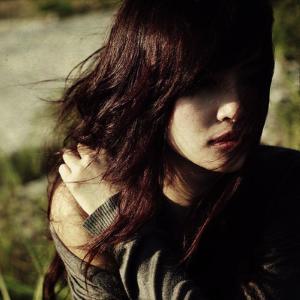 收聽Đông Nhi的Bối Rối(Remix)歌詞歌曲