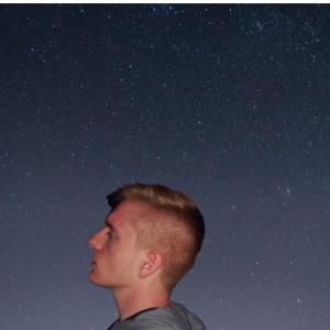 收聽Prince Ray的CROSS ON MY NECK歌詞歌曲