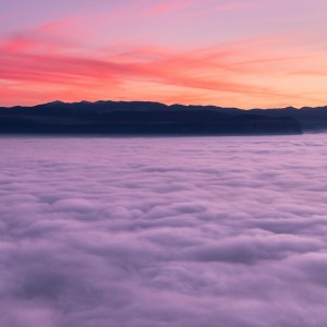 Dengarkan lagu Meditation Sleep nyanyian Lesley Walker dengan lirik