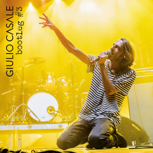 Listen to Resto io song with lyrics from Giulio Casale