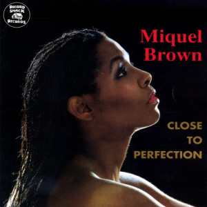 收聽Miquel Brown的One Hundred Percent (Extended Version)歌詞歌曲