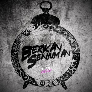 Dengarkan Berikan Senyuman lagu dari Turn Head dengan lirik