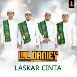 Dengarkan lagu Laskar Cinta nyanyian Wildaniey dengan lirik