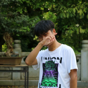 ดาวน์โหลดและฟังเพลง Future bass 朱 พร้อมเนื้อเพลงจาก 海平