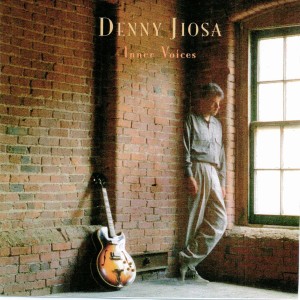 ดาวน์โหลดและฟังเพลง Angel's Kiss พร้อมเนื้อเพลงจาก Denny Jiosa