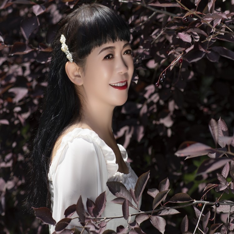 冷漠李荣