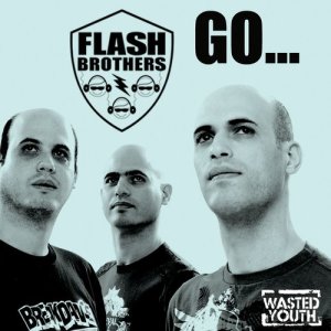 ดาวน์โหลดและฟังเพลง GO (Original Mix) พร้อมเนื้อเพลงจาก The Flash Brothers