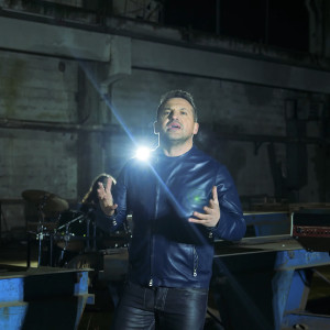 Listen to Kenge per zahir pajaziti song with lyrics from Fadil Riza