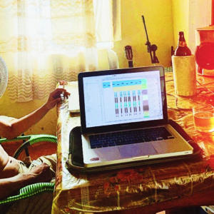 收聽RXFX的Desce Desce歌詞歌曲