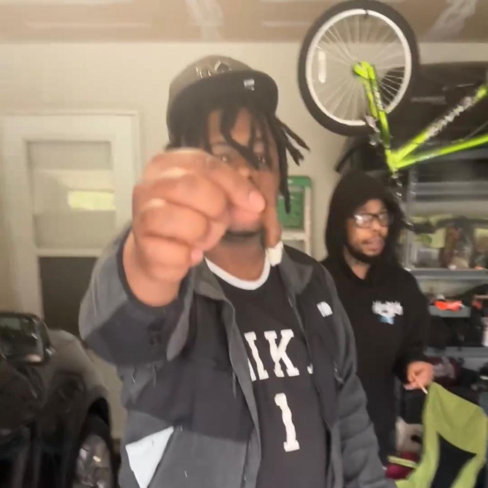 Step Back (feat. Nsu Cheeze) (Explicit)