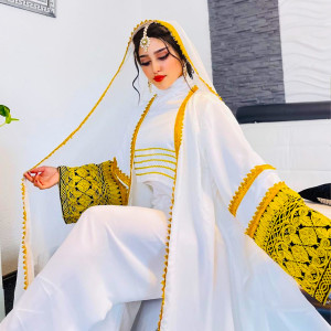Listen to آهنگ آبشاری هراتی بردن دل مر مست و جدید تبله دار فلوت و زیر بغلی song with lyrics from Ares Music