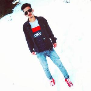 Listen to Irritate Valentine Special (Pankaj Balouria Remix) song with lyrics from Akshu Verma