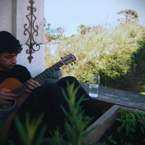 default playlist img