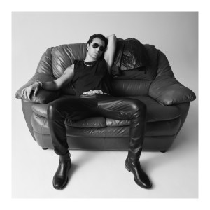 Listen to Ya Evde Yoksan song with lyrics from Cem Pilevneli