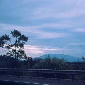 Listen to 美好的不可思议 song with lyrics from 晏浩然