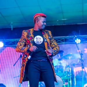 收聽PiksyMw的Chiyambi歌詞歌曲