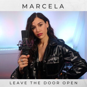 收听Marcela的Leave the Door Open歌词歌曲