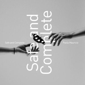 Paola Mauricio的专辑Safe and Complete