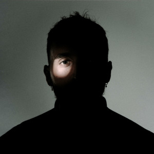 收聽Flee Monarch的CON UNA SOLA歌詞歌曲