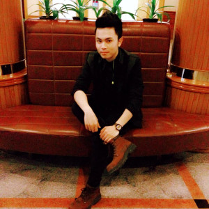 Listen to ไกลแค่ไหน song with lyrics from เจน คมสัน