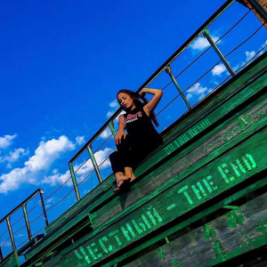 Album The End (On1xx Remix) oleh Честный