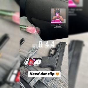 ดาวน์โหลดและฟังเพลง Wrong.ONE!! (feat. iluv$) (Explicit) พร้อมเนื้อเพลงจาก Amedues