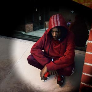 收聽The Loofa的Head Over Heels (Explicit)歌詞歌曲