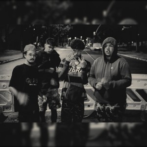 收聽Poped Stok的SOU UM ET POR ISSO GOSTO DE VACA (Explicit)歌詞歌曲
