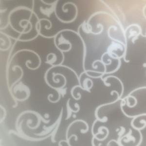 ava red的專輯fell (feat. dxrko) (Explicit)