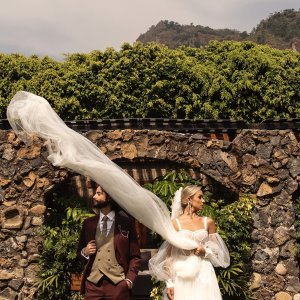 收聽Tufic的Contigo Me Quedo (Acústico)歌詞歌曲