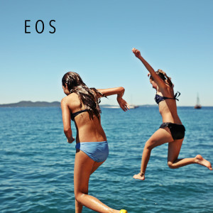 Dengarkan 我们的夜晚比你的白天更美丽 lagu dari EOS dengan lirik