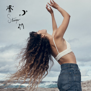 ดาวน์โหลดและฟังเพลง Stronger พร้อมเนื้อเพลงจาก Azure Ryder