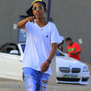 收聽TwoPound FromDe Hood的When I Pull up Make a Hit (Open Verse|Explicit)歌詞歌曲